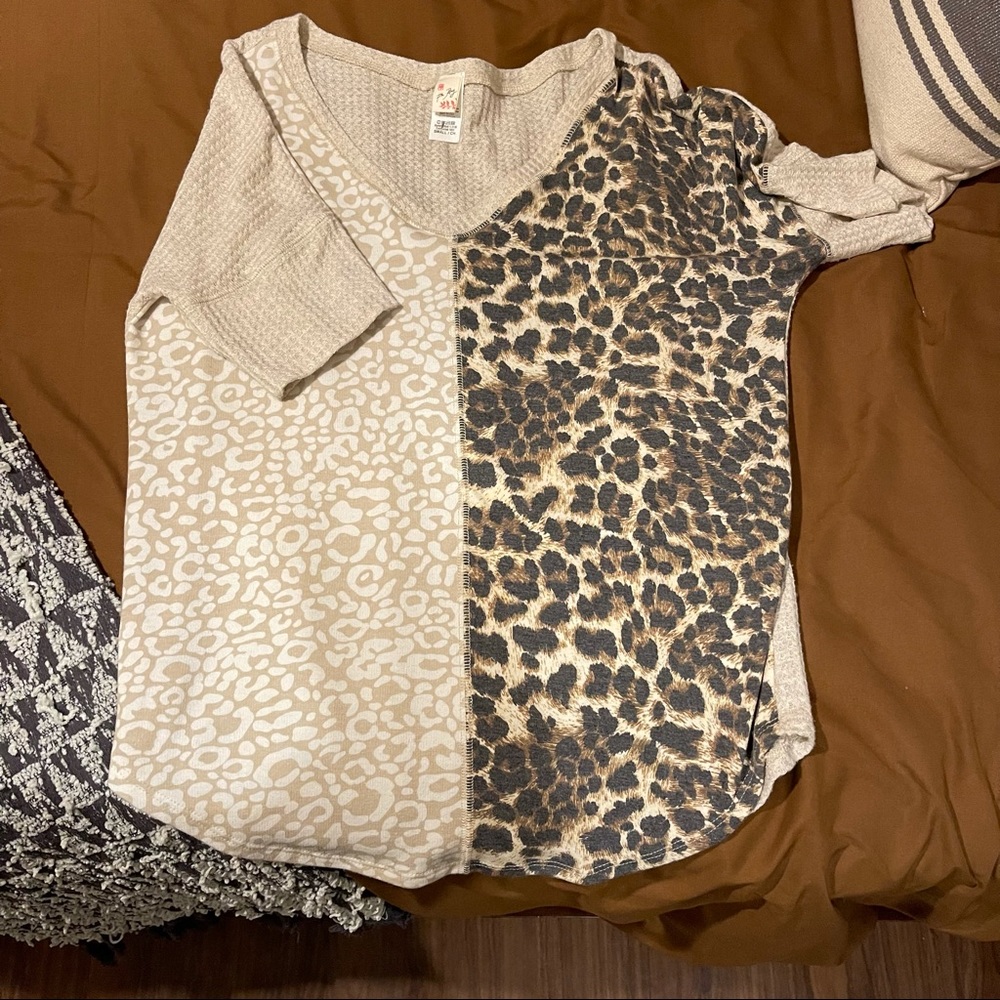 LEAPORD SHIRT